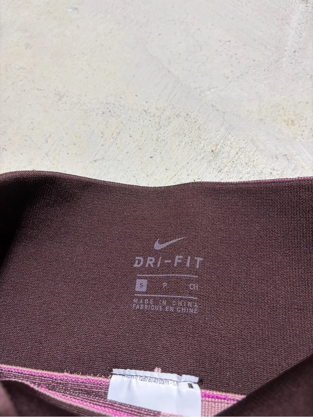 Nike women’s NWT Sculpt lux tight fit Pink brown leggings small MSRP$100